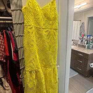 Vici Yellow Ruffled Tiered Sundress Sweetheart Neckline